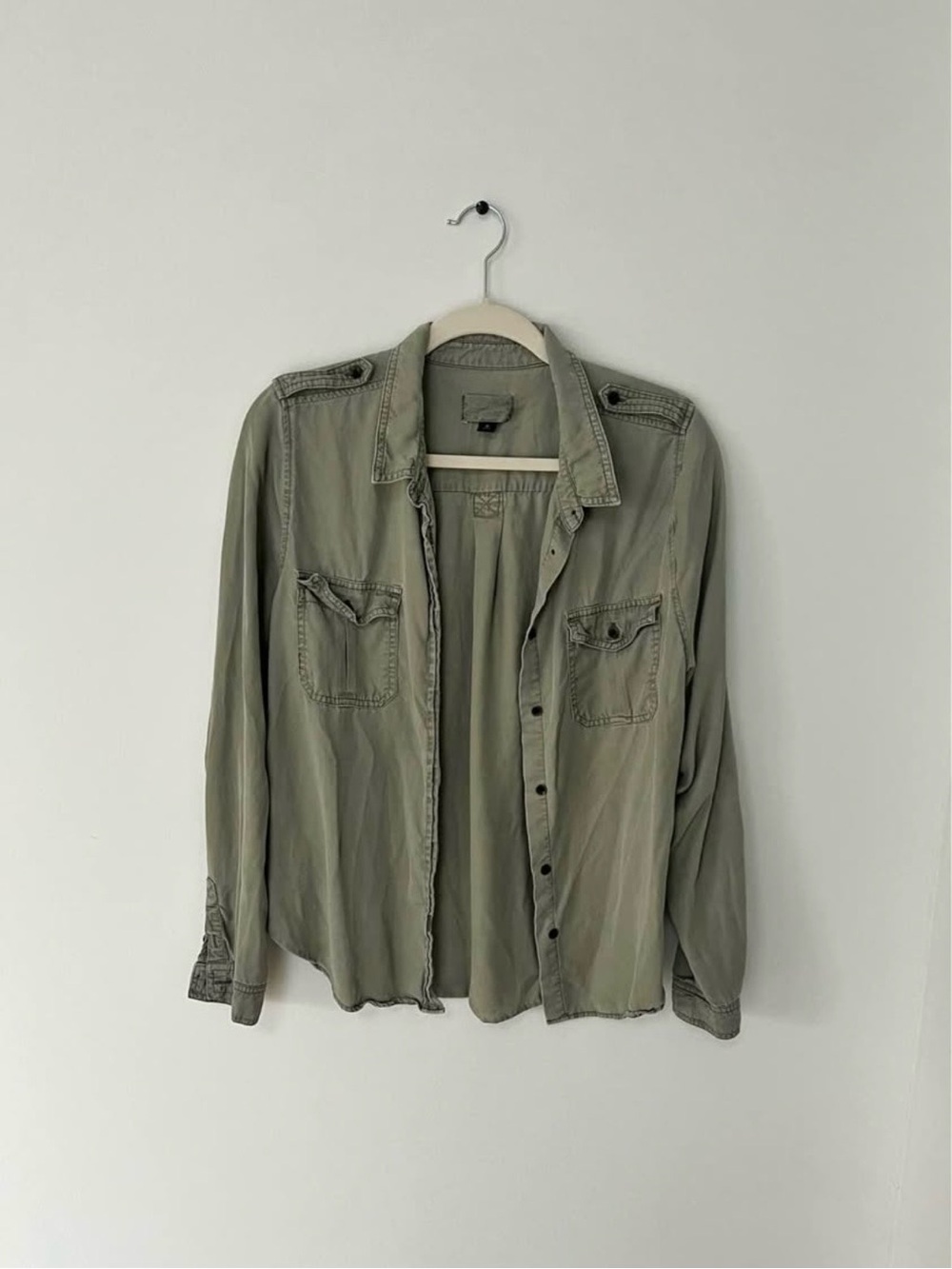 Universal Thread Olive Utility Button-Up Shirt – Size Medium